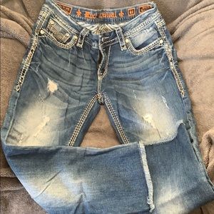 Distressed rock revival Capri